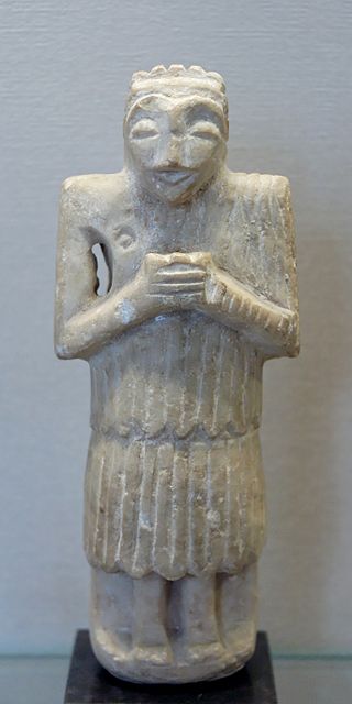 Orant figure, Susa IV, 2700–2340 BC.