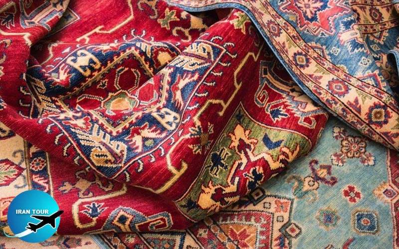 Kashan carpet weavers are artists who turn the thread into the gem