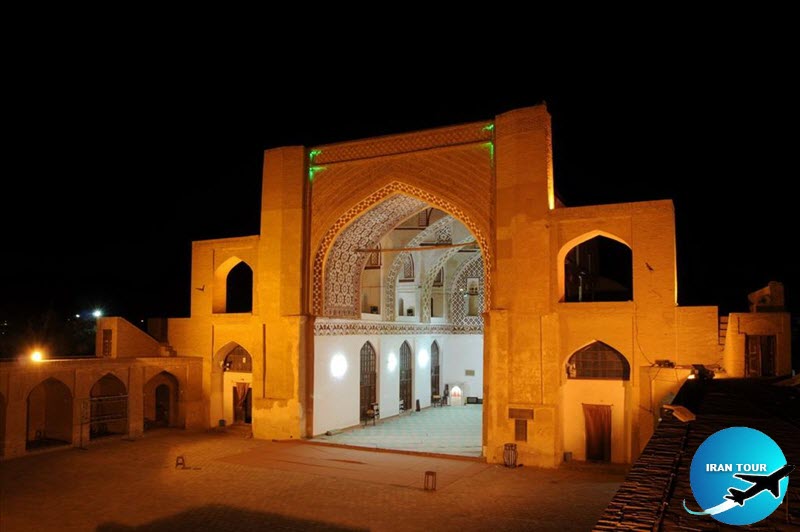 This mosque was built in the year 796 and was repaired in 1086 by Safkosh during the time of Shah Soleiman Safavid.