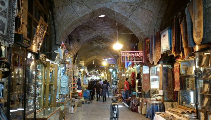 Isfahan Great Bazaar and its labyrinth's historical sites