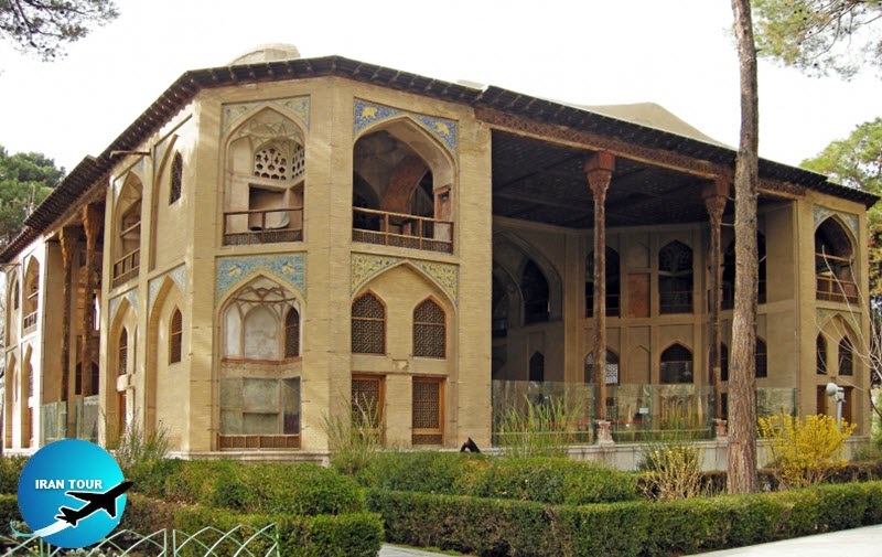 How to visit Isfahan Hasht behesht Palace